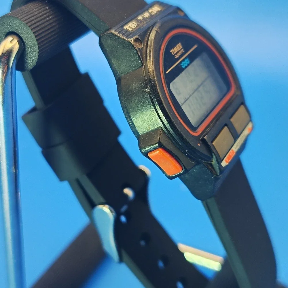 Vintage 1987 Timex Triathlon Memory 851A 35mm‎ Mens Retro Digital Sport Watch